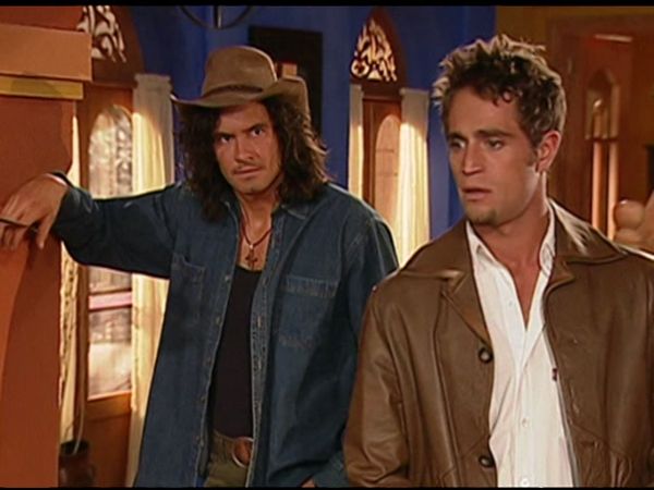 Pasión de gavilanes - La fuga de Jimena