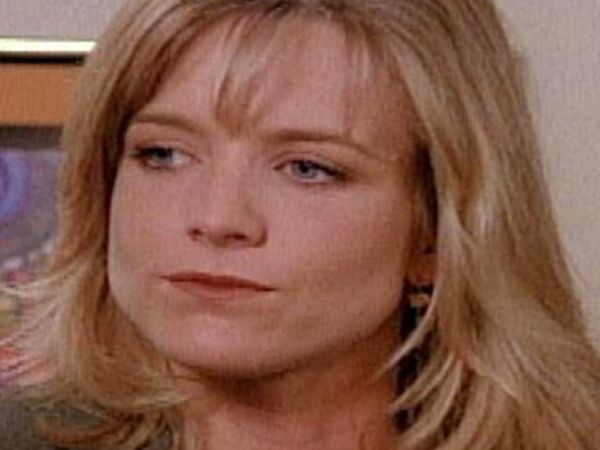 Melrose Place - Kjærlighet stinker