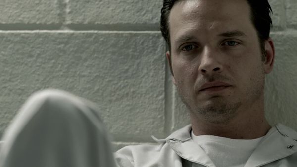 Rectify (LAS) - Bajo la piel
