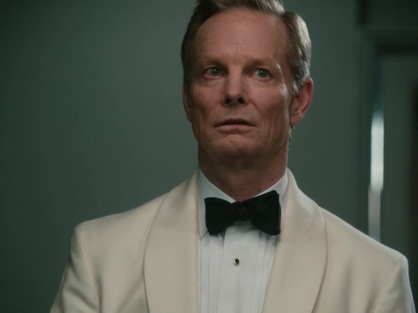 South Of Hell - South Of Hell: S1 E8 - White Noise