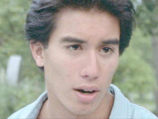 ¿Le Temes a la Oscuridad? - El relato de la reina del baile de graduación