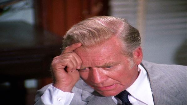Hawaii Five-0 - The Sunday Torch