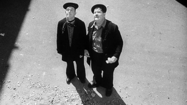 The Laurel & Hardy Show - The Laurel & Hardy Show: Our Relations