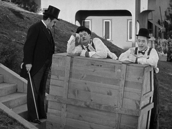 The Laurel & Hardy Show - The Laurel & Hardy Show: The Music Box