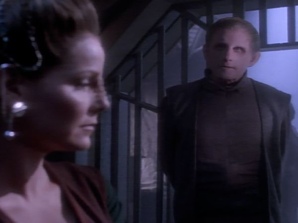 Star Trek: Deep Space Nine - Necessary Evil