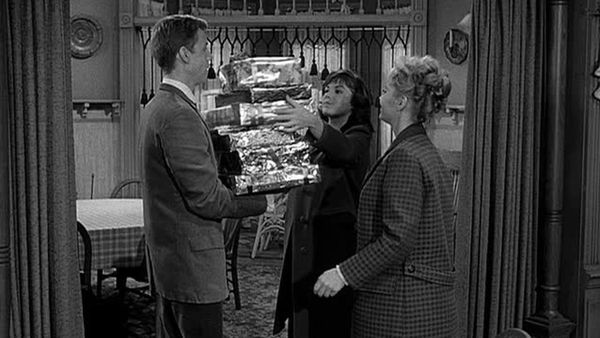 Petticoat Junction - Cannonball Christmas