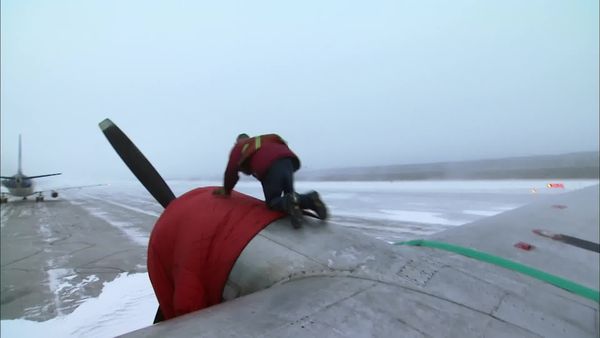 Ice Pilots NWT CA - Buffalo Air