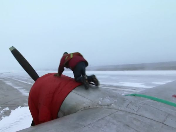 Ice Pilots NWT CA - Buffalo Air