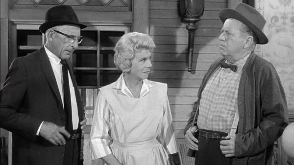 Petticoat Junction - The Umquaw Strip