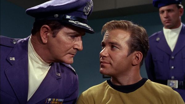 Star Trek: The Original Series - Tomorrow Is Yesterday