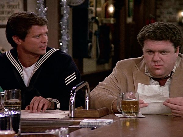Cheers - The Spy Who Came in for a Cold One