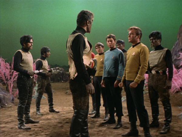 Star Trek: The Original Series - Day Of The Dove