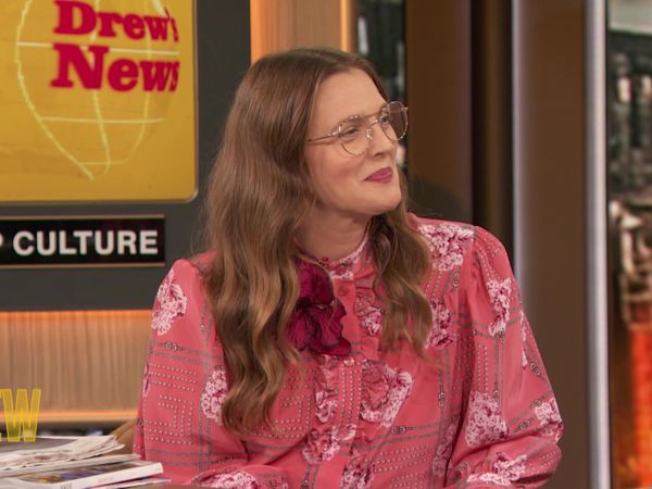The Drew Barrymore Show - Drew's News with Tom Green, Cookbook Countdown with Chef Pilar Valdes