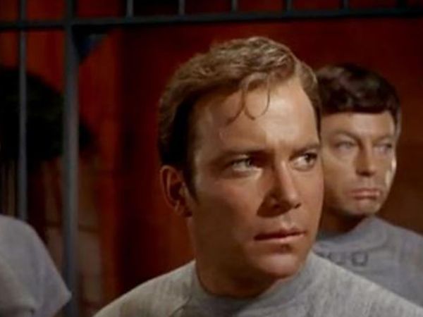 Star Trek: The Original Series - Bread And Circuses