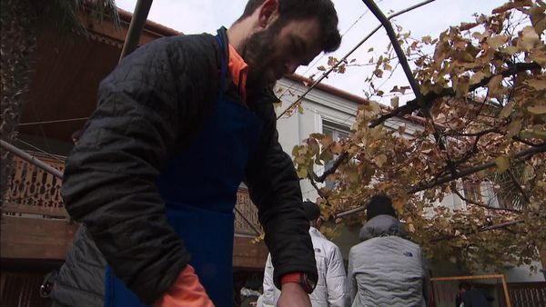 The Amazing Race - Welcome to Bloody Fingers 101