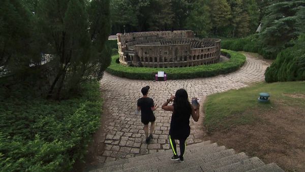 The Amazing Race - That's Money, Honey