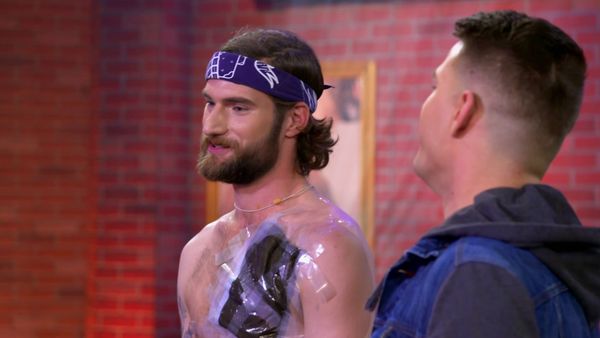 How Far is Tattoo Far? LT - ¿Pareja en trio o no?