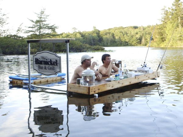 Brojects - Die ultimative Schwimm-Bar