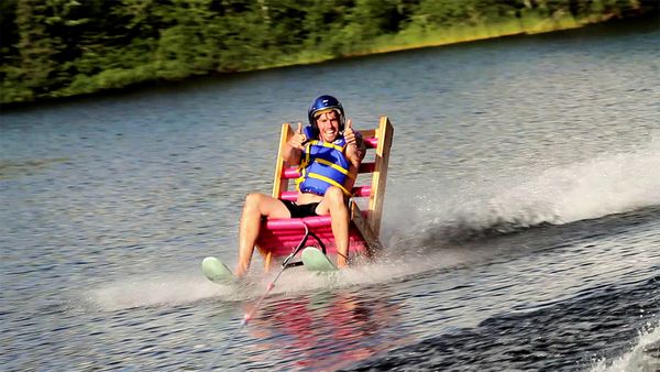 Brojects - Wasser-Stuhl-Ski