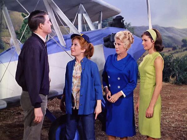 Petticoat Junction - Hey Look Me Over