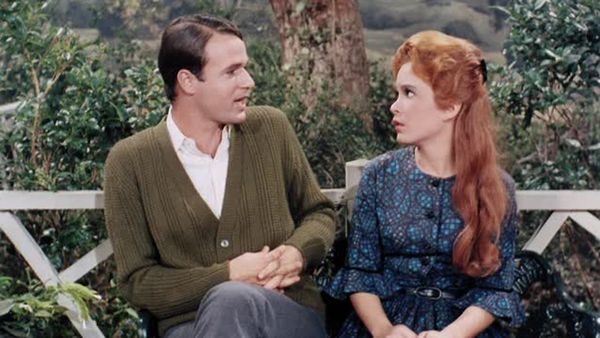 Petticoat Junction - Girls, Girls, Girls