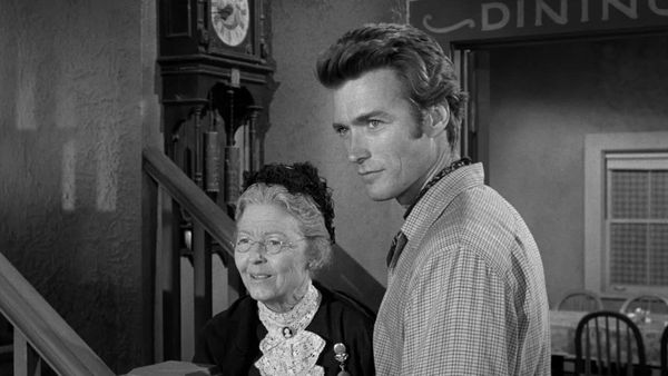 Rawhide - Incident of the Grandma's Money