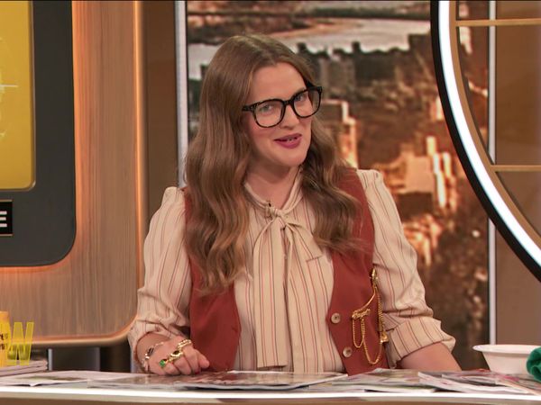 The Drew Barrymore Show - Jaleel White, Cooking School with Anne Burrell, Drew's News