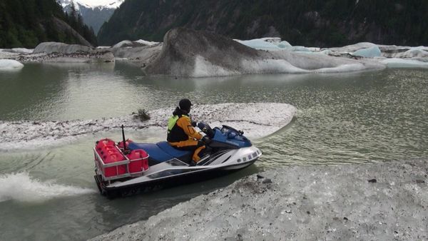 Dangerous Waters - Episode 3