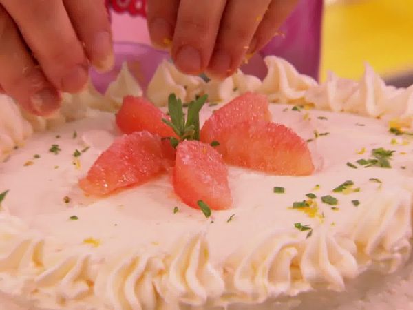 Sugar Showdown CA - Breakfast in Bed Cakes