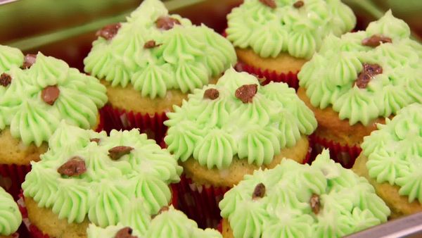 Sugar Showdown CA - Picnic Cupcakes