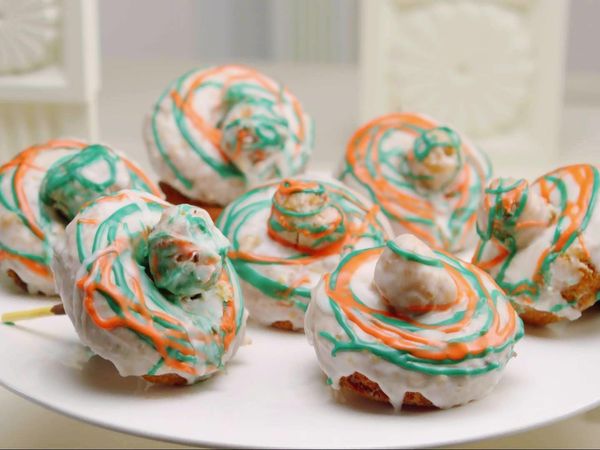 Sugar Showdown CA - Stocking Stuffers Donuts