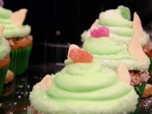 Sugar Showdown CA - Toyshop Cupcakes
