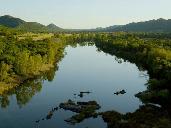 Horizons sauvages d'Afrique - Le Dôme de Vrederfort - Cratère de vie