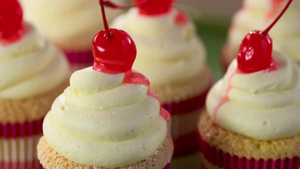 Sugar Showdown CA - Cocktail Party Cupcakes