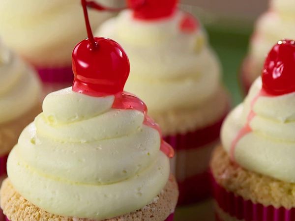 Sugar Showdown CA - Cocktail Party Cupcakes