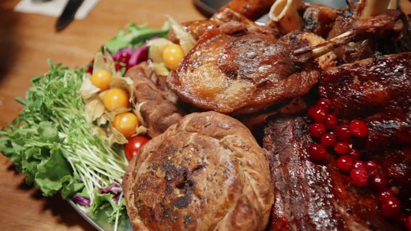 Big Food Bucket List CA - Feast like a King
