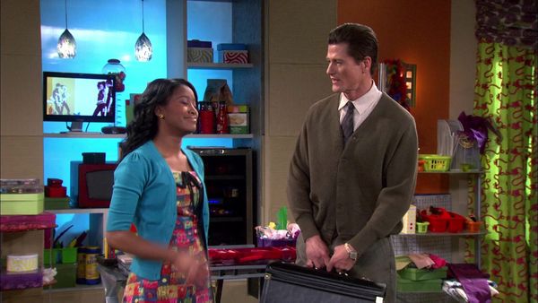True Jackson, VP - True's New Assistant