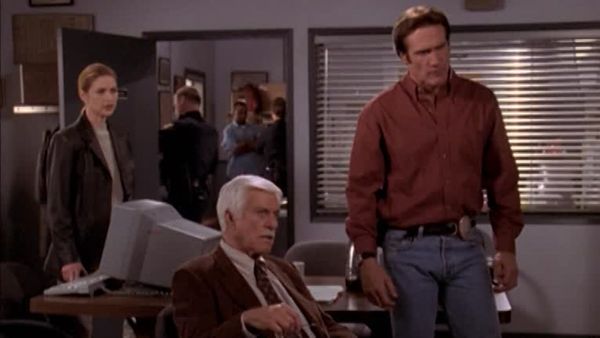 Diagnosis Murder - Down Among The Dead Men