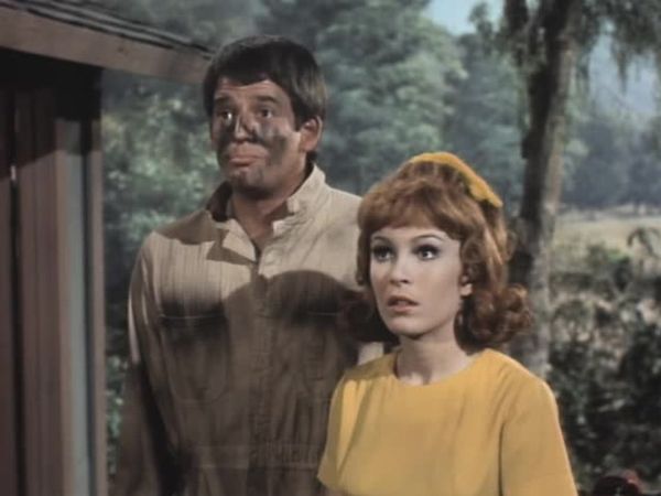 The Beverly Hillbillies - Buzz Bodine, Boy General