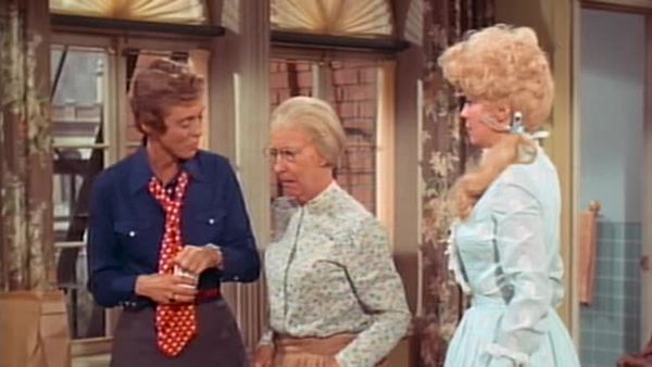 The Beverly Hillbillies - The Teahouse of Jed Clampett
