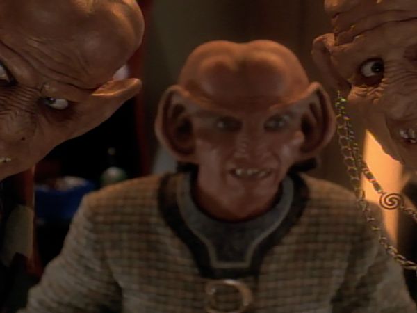 Star Trek: Deep Space Nine - Family Business
