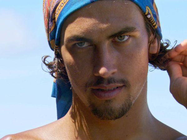 Survivor - I Don't Like Having Snakes Around