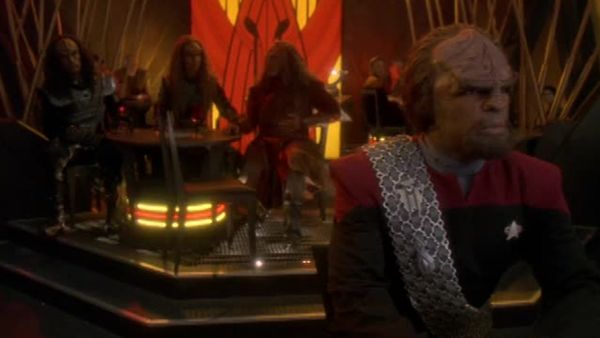 Star Trek: Deep Space Nine - Looking For Par'mach In All The Wrong Places