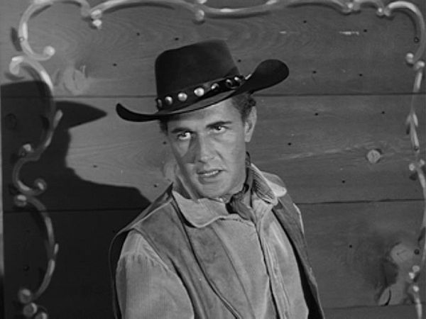 Tombstone Territory - The Tin Gunman