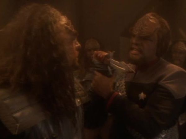 Star Trek: Deep Space Nine - Sons And Daughters