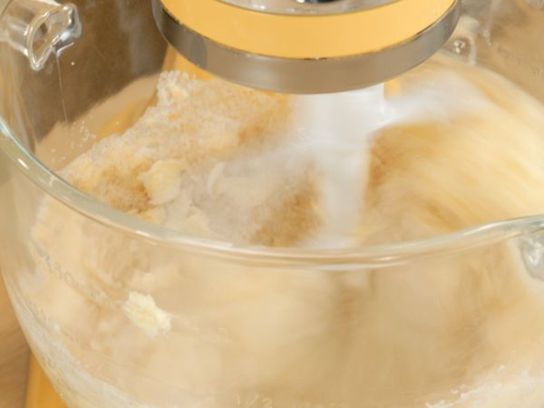 Bake With Anna Olson - Halloween-Party Treats