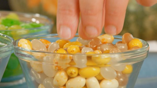 Bake With Anna Olson - Halloween-Spooky Treats