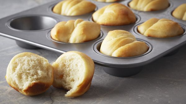 Bake With Anna Olson - Rolls & Buns