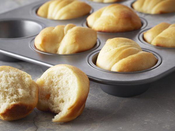 Bake With Anna Olson - Rolls & Buns