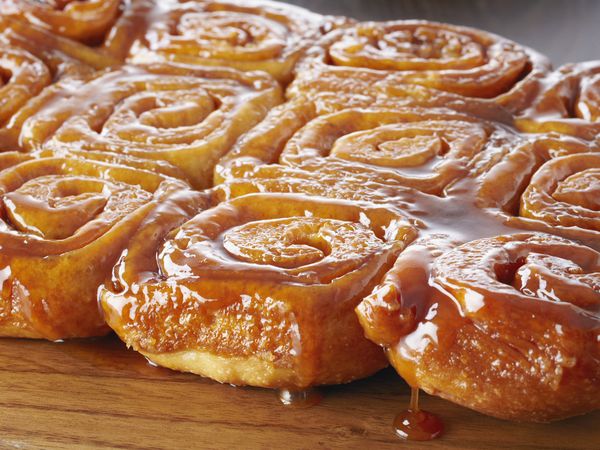 Bake With Anna Olson - Sticky Buns